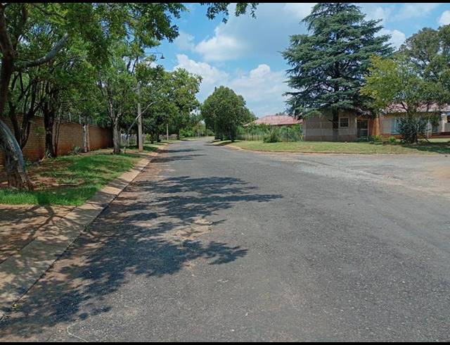 LAND FOR SALE IN CARLETONVILLE